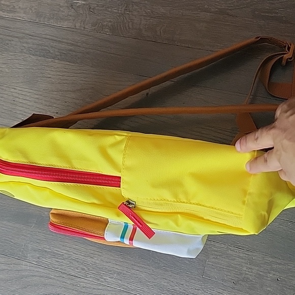 COPY - Nike Kyrie Spongbob backpack. - Picture 5 of 6